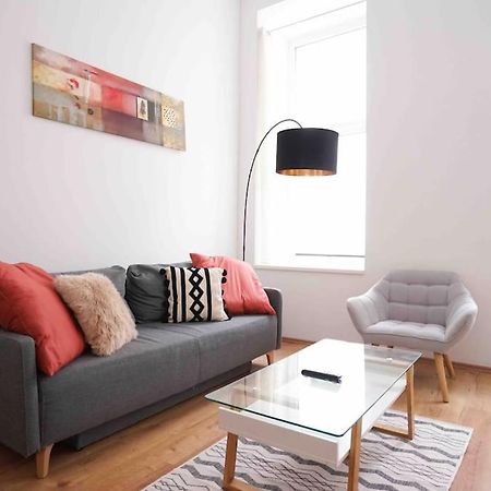 Modern Living In City Center - Fully Equipped ウィーン エクステリア 写真