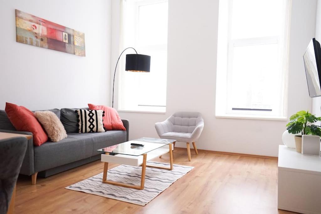 Modern Living In City Center - Fully Equipped ウィーン エクステリア 写真