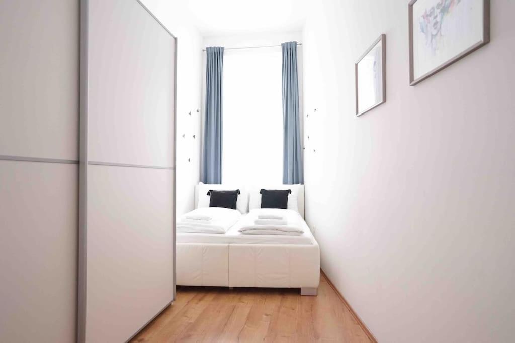 Modern Living In City Center - Fully Equipped ウィーン エクステリア 写真
